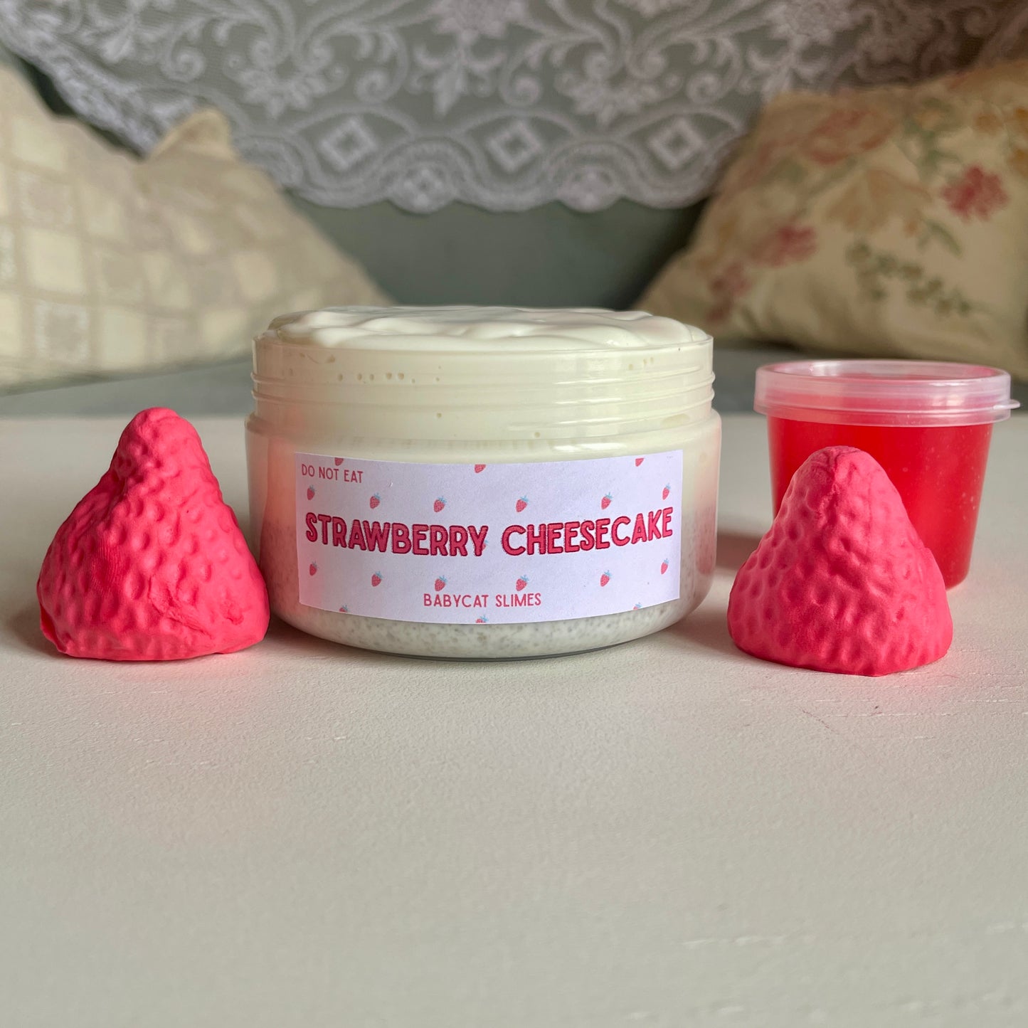 Strawberry Cheesecake - DIY clay slime