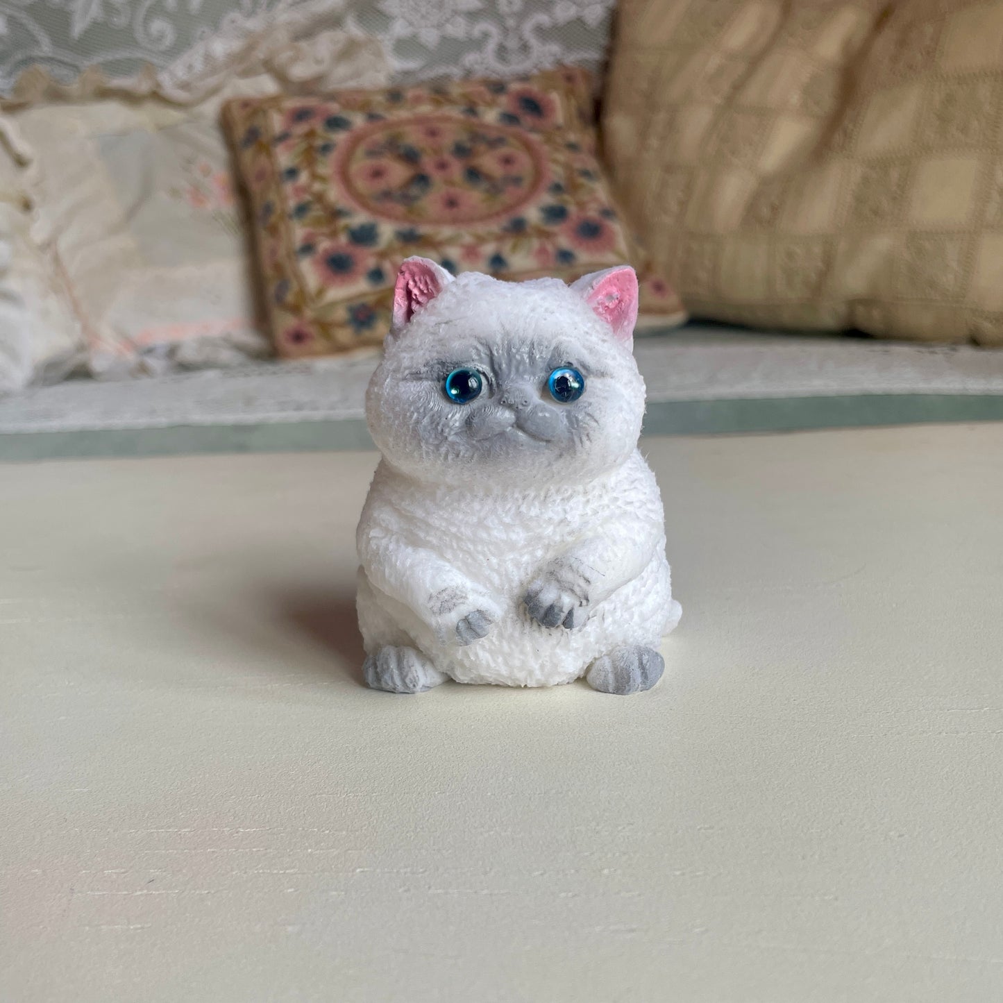 White Cat Squishy